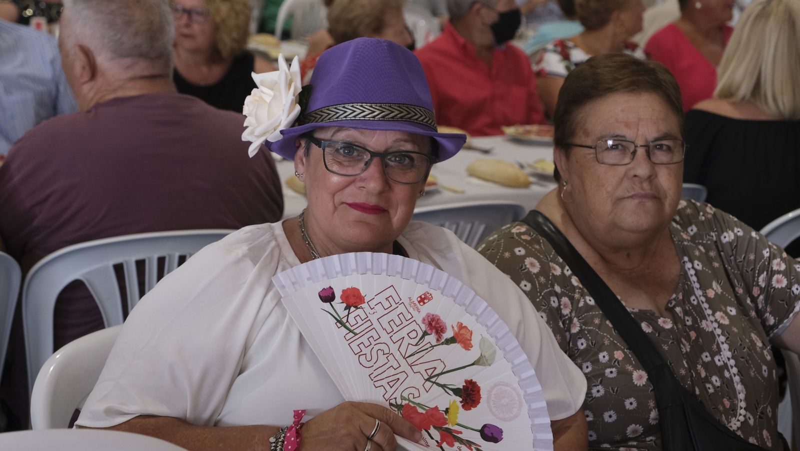 Imágenes de la comida homenaje a los mayores en la Caseta Municipal de la Feria de Almería 2022