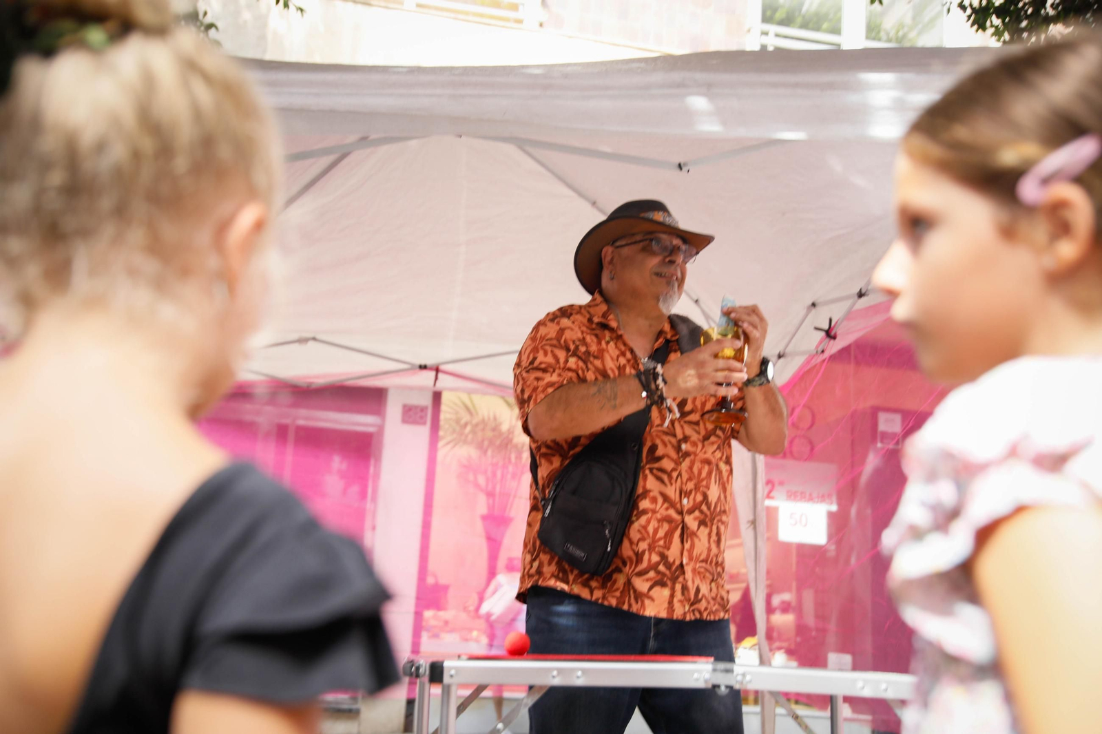 Las mejores imágenes del espectáculo 'Magia en la Calle' en el Paseo de Almería