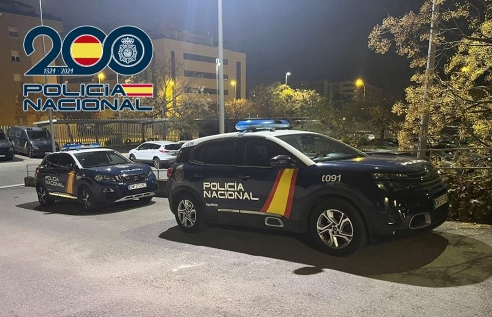 Imagen de archivo de dos vehículos de la Policía Nacional