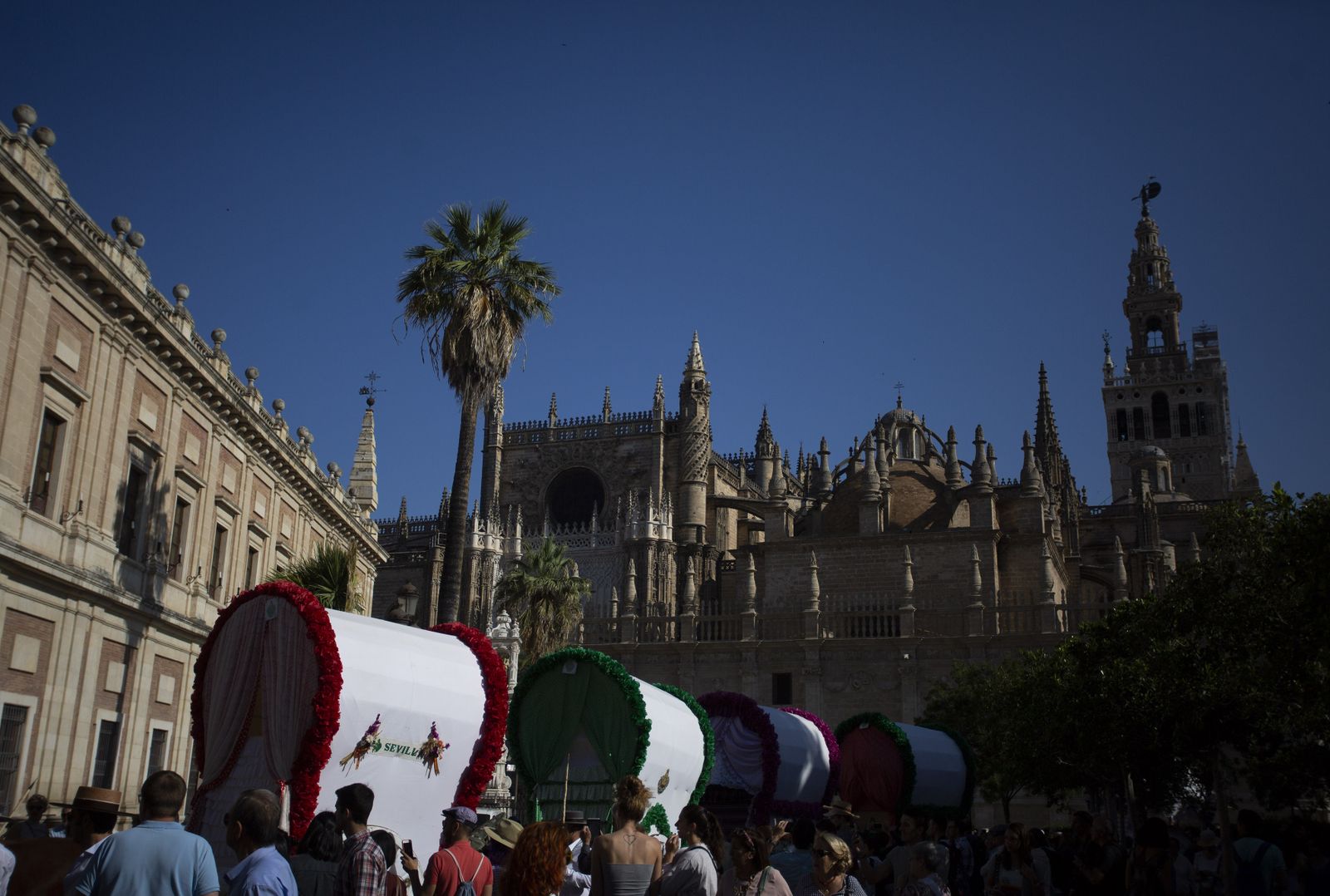 Salida de la Hermandad de Sevilla hacia El Rocío