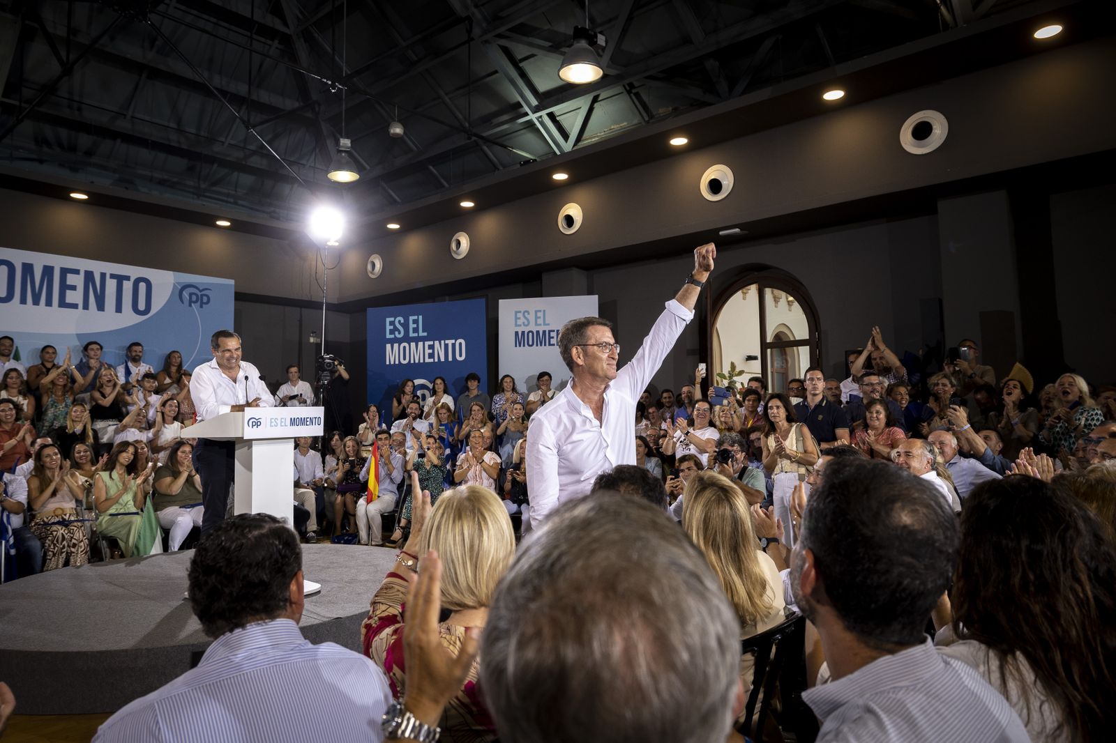 Las imágenes del mitin de Alberto Nuñez Feijoó en Cádiz