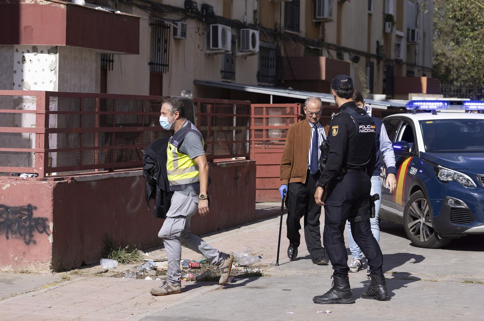 Batida contra la marihuana en el Polígono Norte, todas las fotos