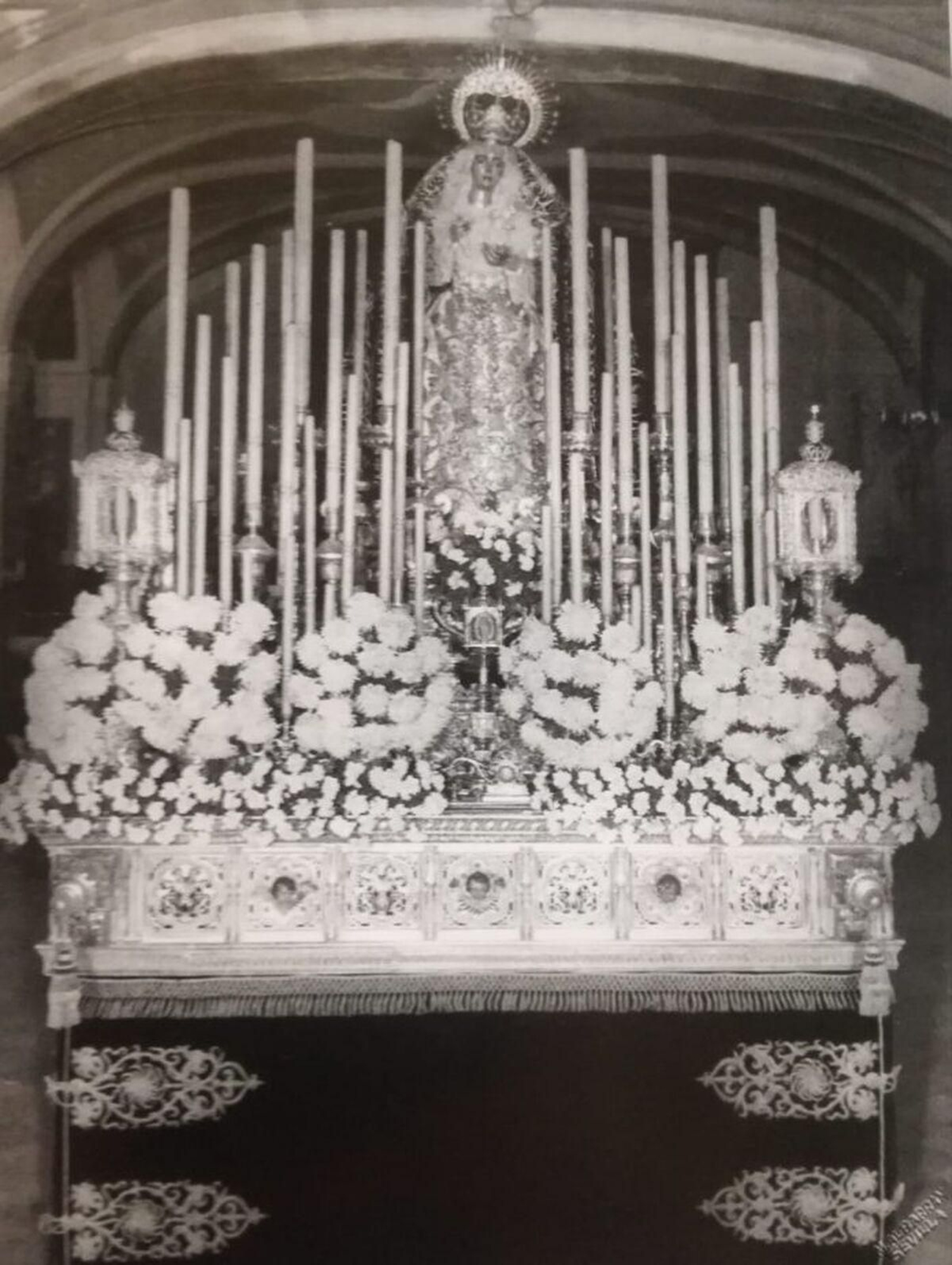 La Virgen del Valle sin palio en 1946.