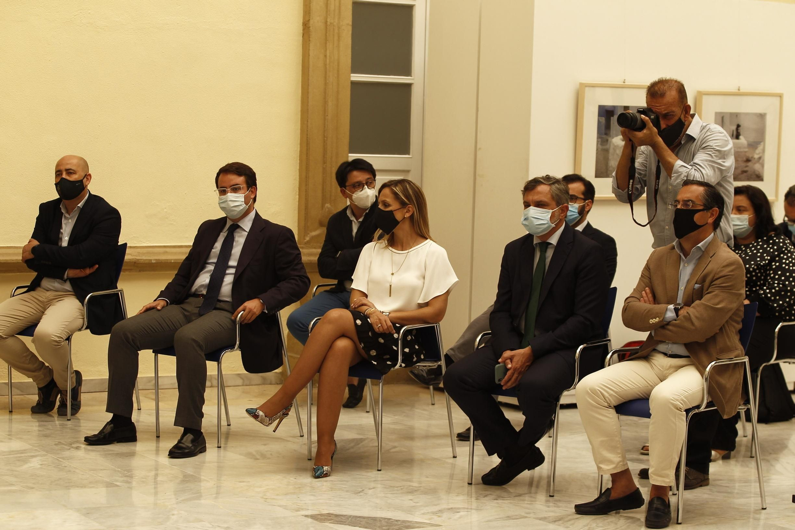 Visita del Consejero de Presidencia de la Junta de Andalucía, Elías Bendodo, a la Diputación de Almería.