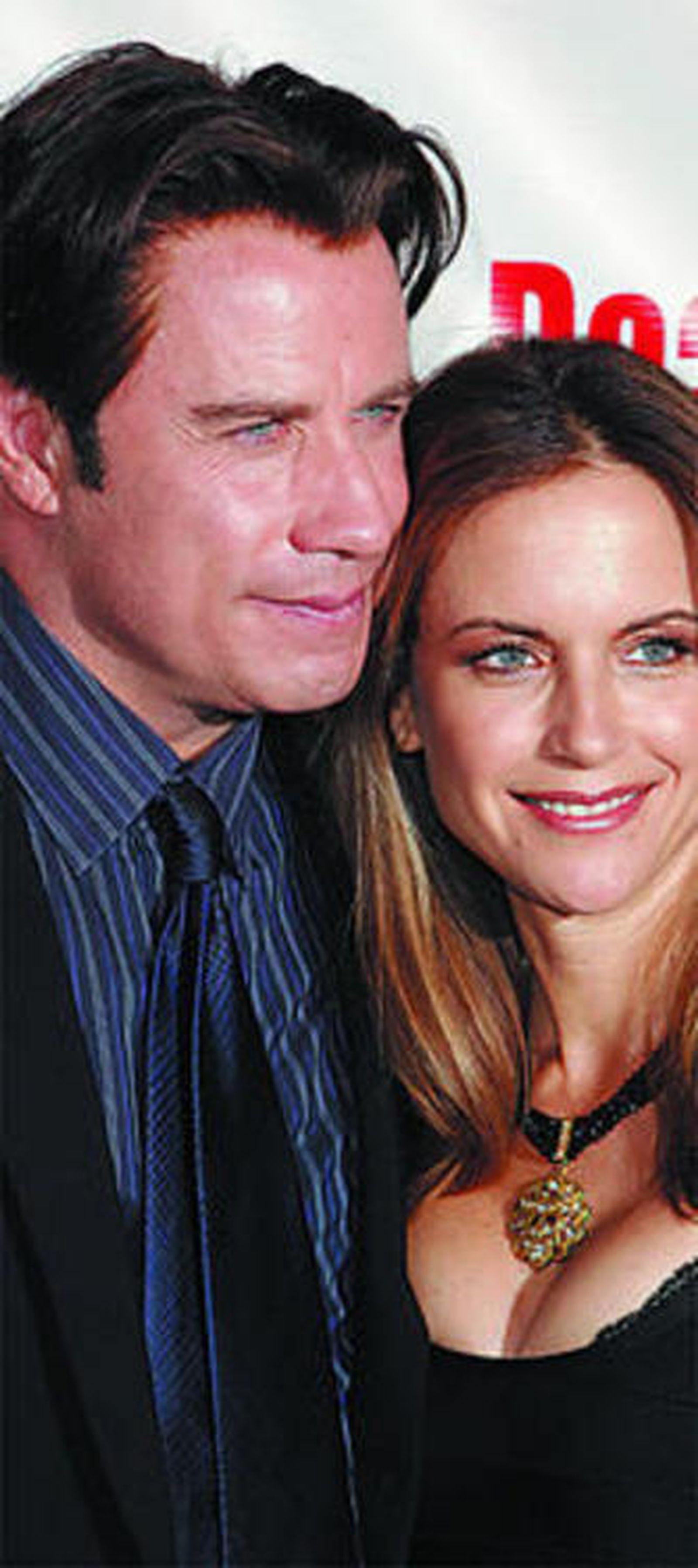 La familia de Travolta se refugia con su dolor en Florida