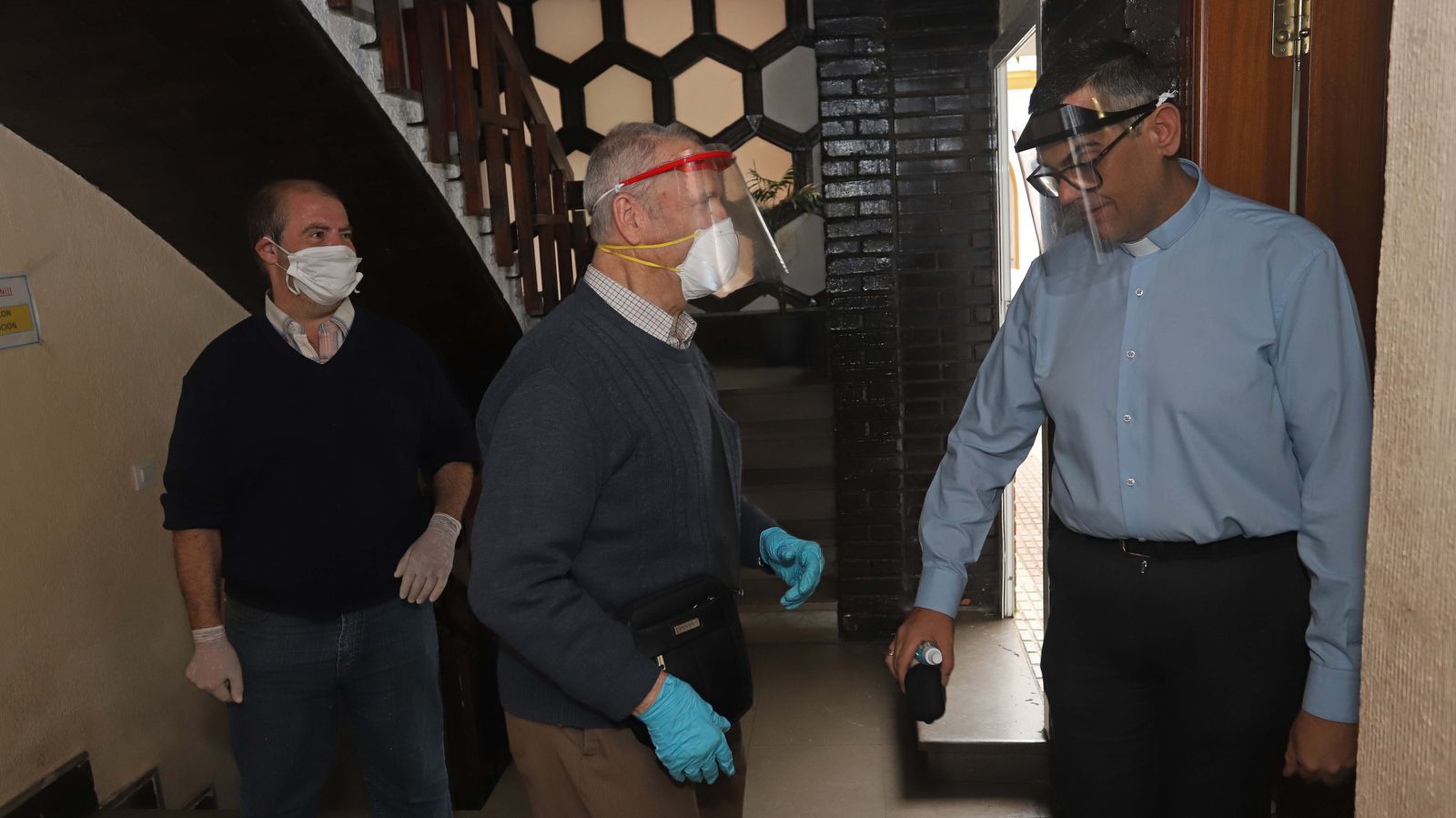 Reparto de alimentos de Cáritas en Algeciras