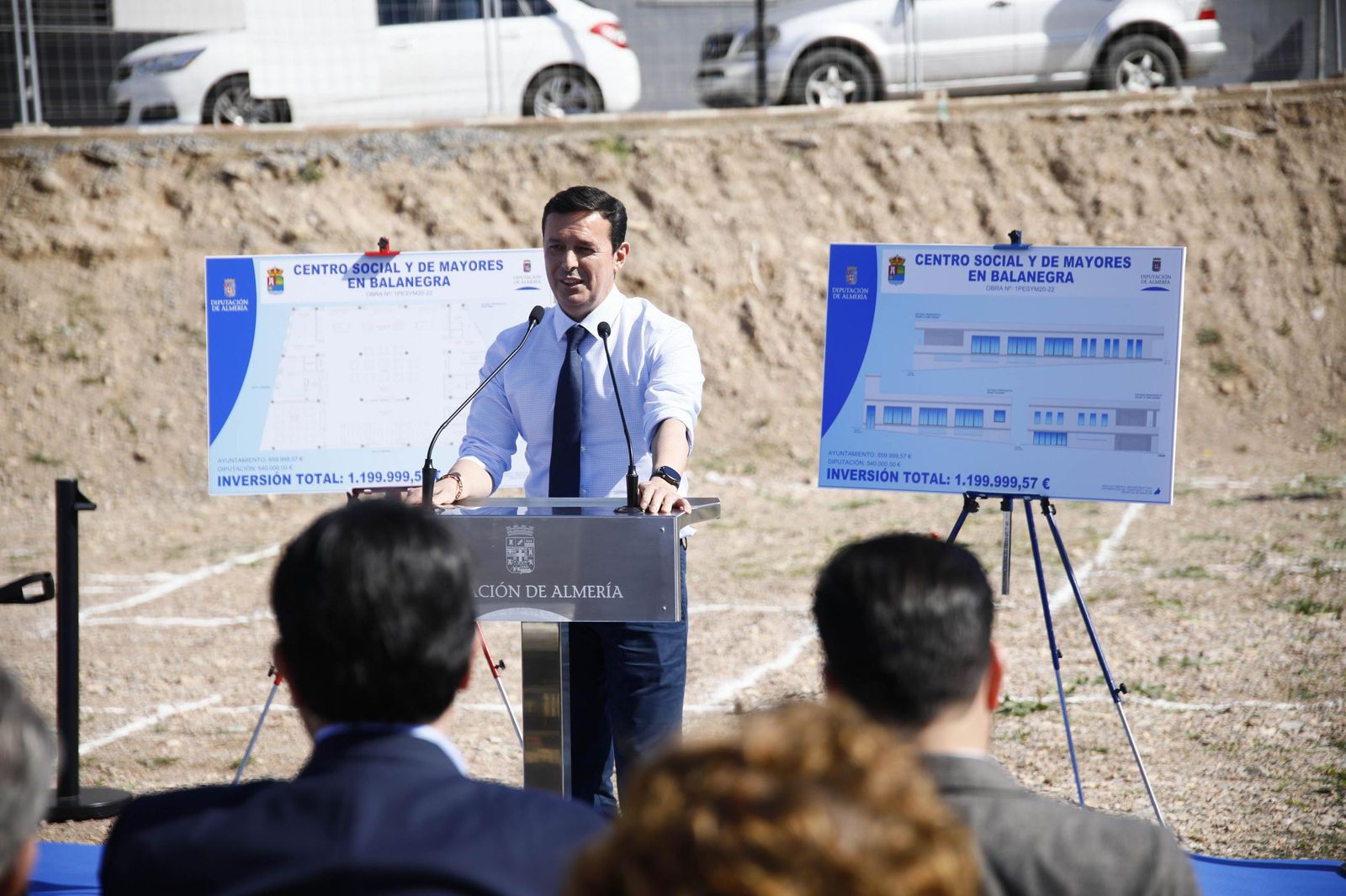 Las imágenes de la primera piedra del Centro de mayores en Balanegra