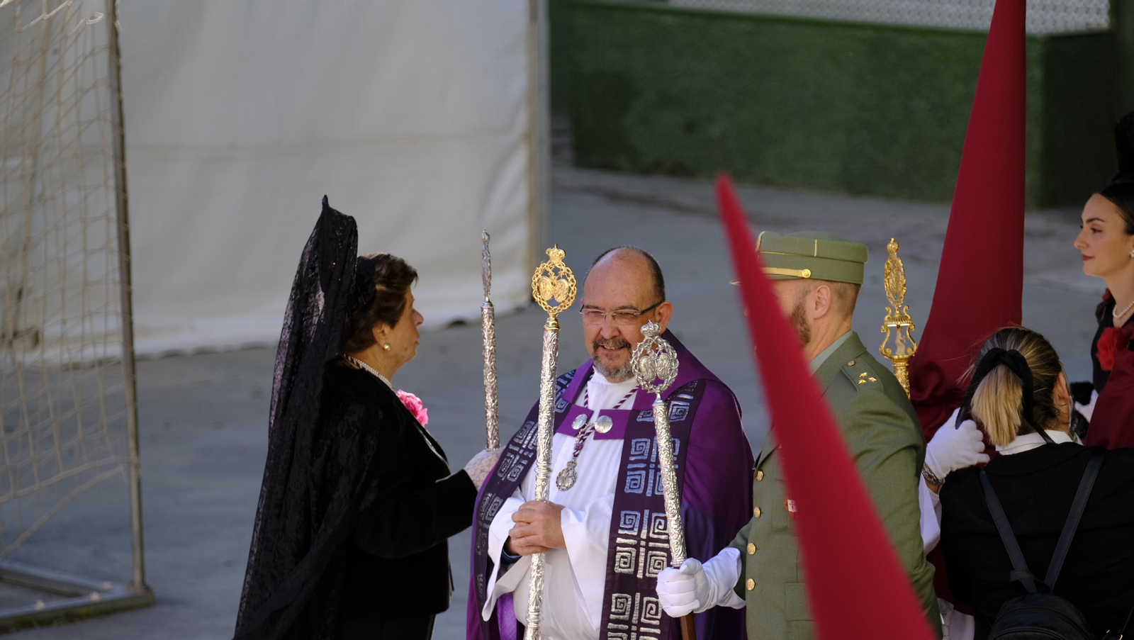 Coronación desaría al viento en su estación de Penitencia