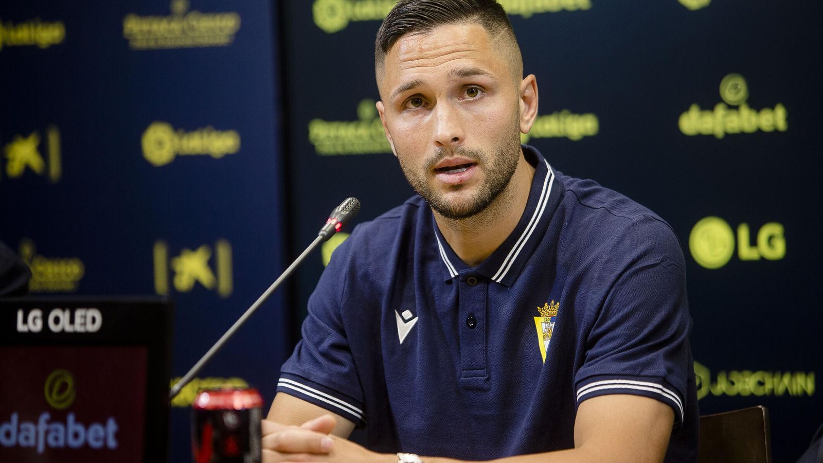 Andone no es el delantero que se esperaba.