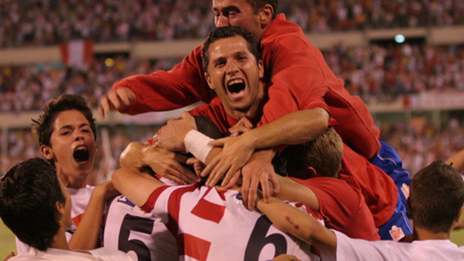 El ascenso ante el Guadalajara evitó la desaparición de la entidad rojiblanca.