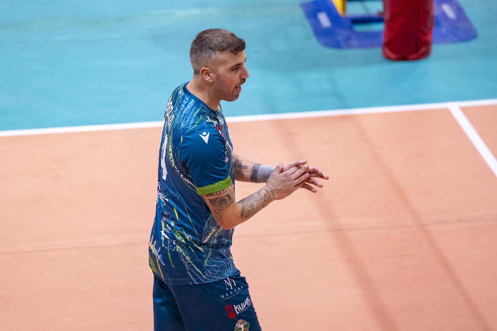 Las imágenes del partido de Superliga entre Unicaja Costa de Almería y Instercap Asisa Tarragona