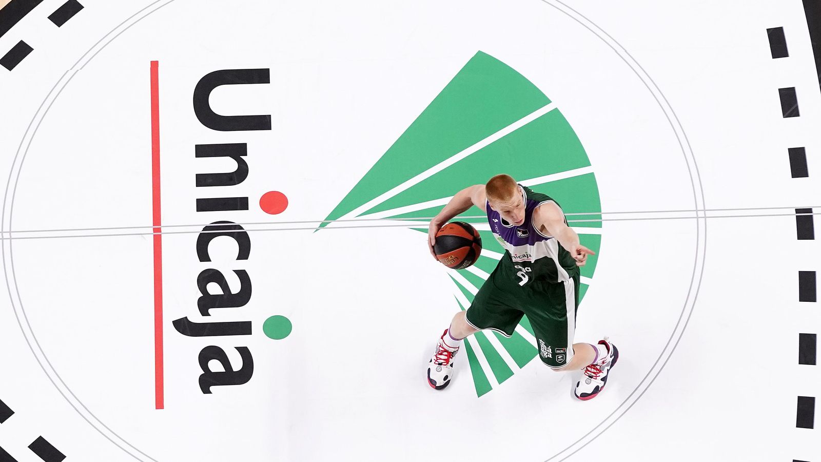 Alberto Díaz, en el círculo central del Carpena.