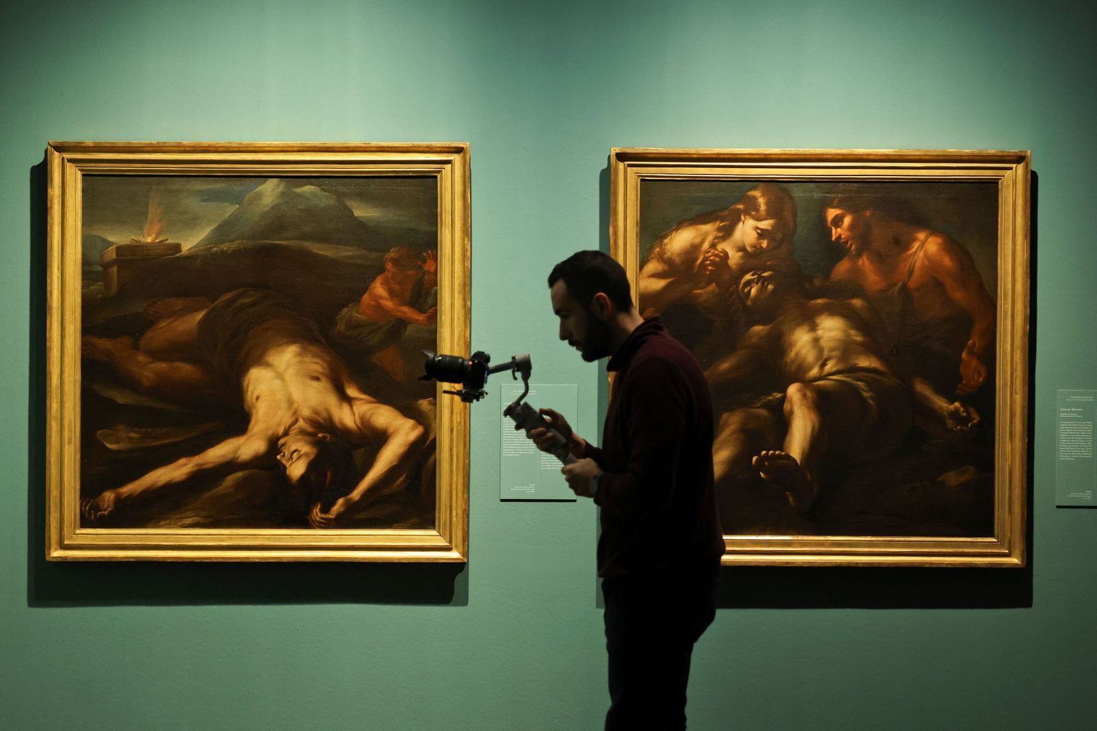 Exposición 'El viaje de la luz. De Guido Reni a Murillo', en fotos