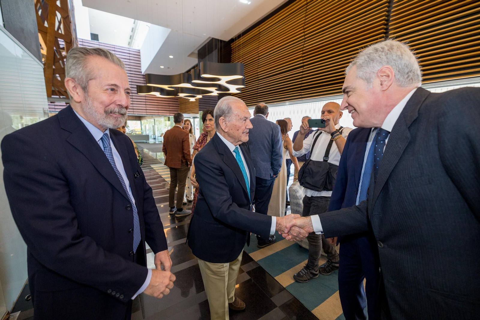 Las imágenes de la entrega del IX Premio Federico Joly a José Bohórquez Mora-Figueroa en Cádiz