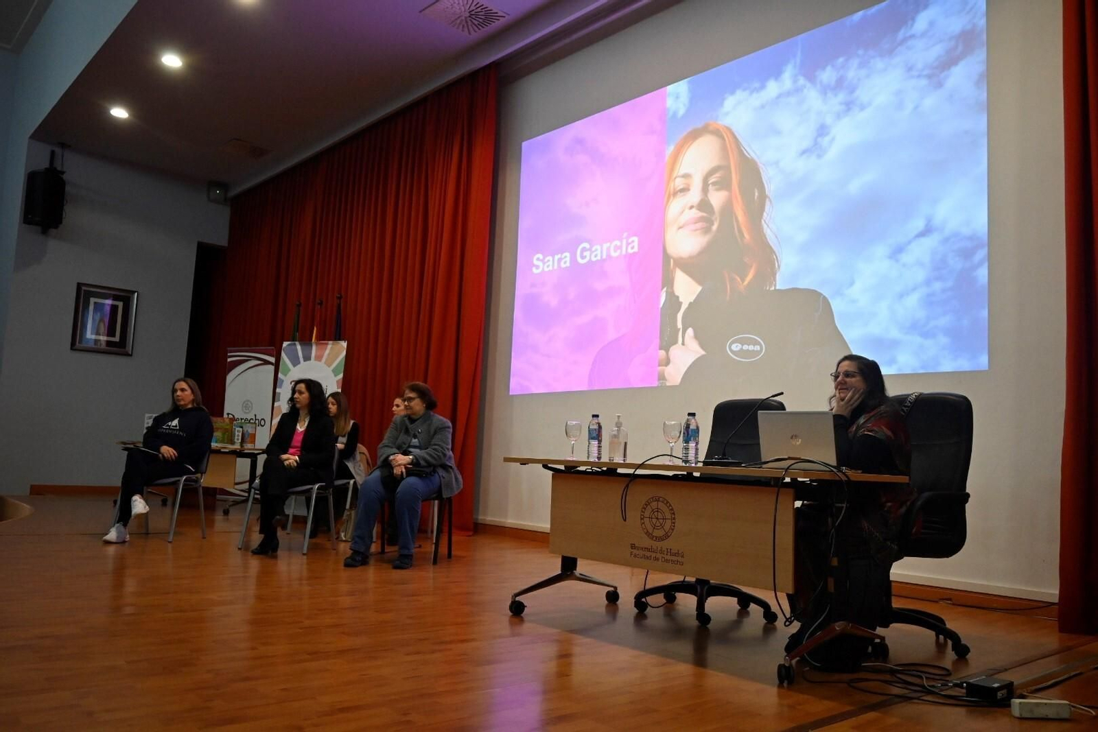Las mejores imágenes del Día de la Mujer y la Niña en la Ciencia en la UHU