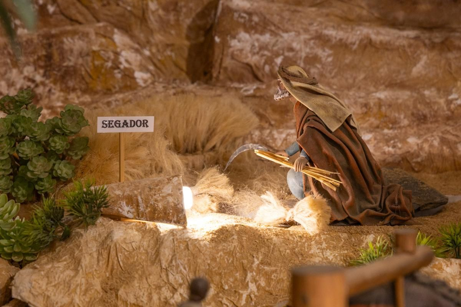 En imágenes: así es el Belén Bíblico con más de un millar de piezas artesanas de los abuelos María y Rafael