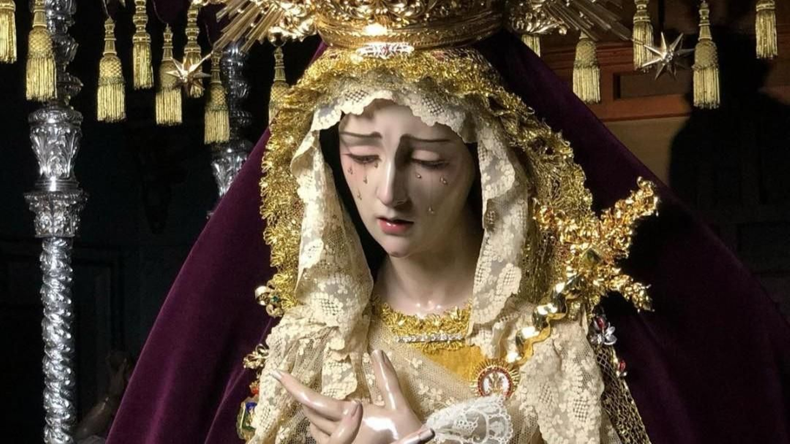 Fotogalería ‘Granada bajo palio’ 2025: María Santísima de los Remedios