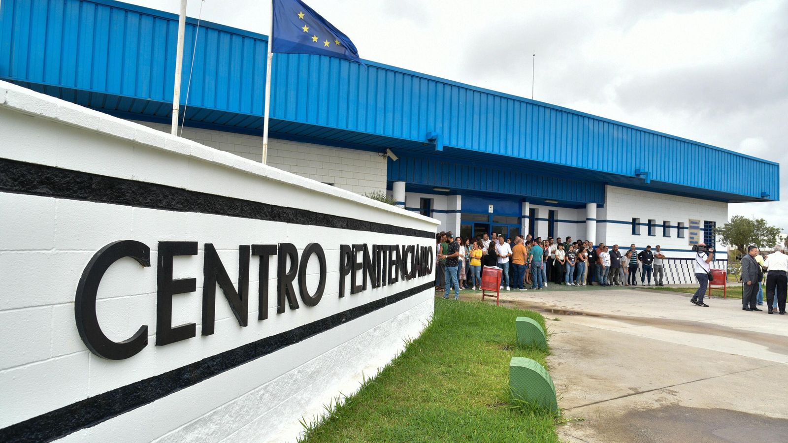 Exterior de la cárcel de Botafuegos.