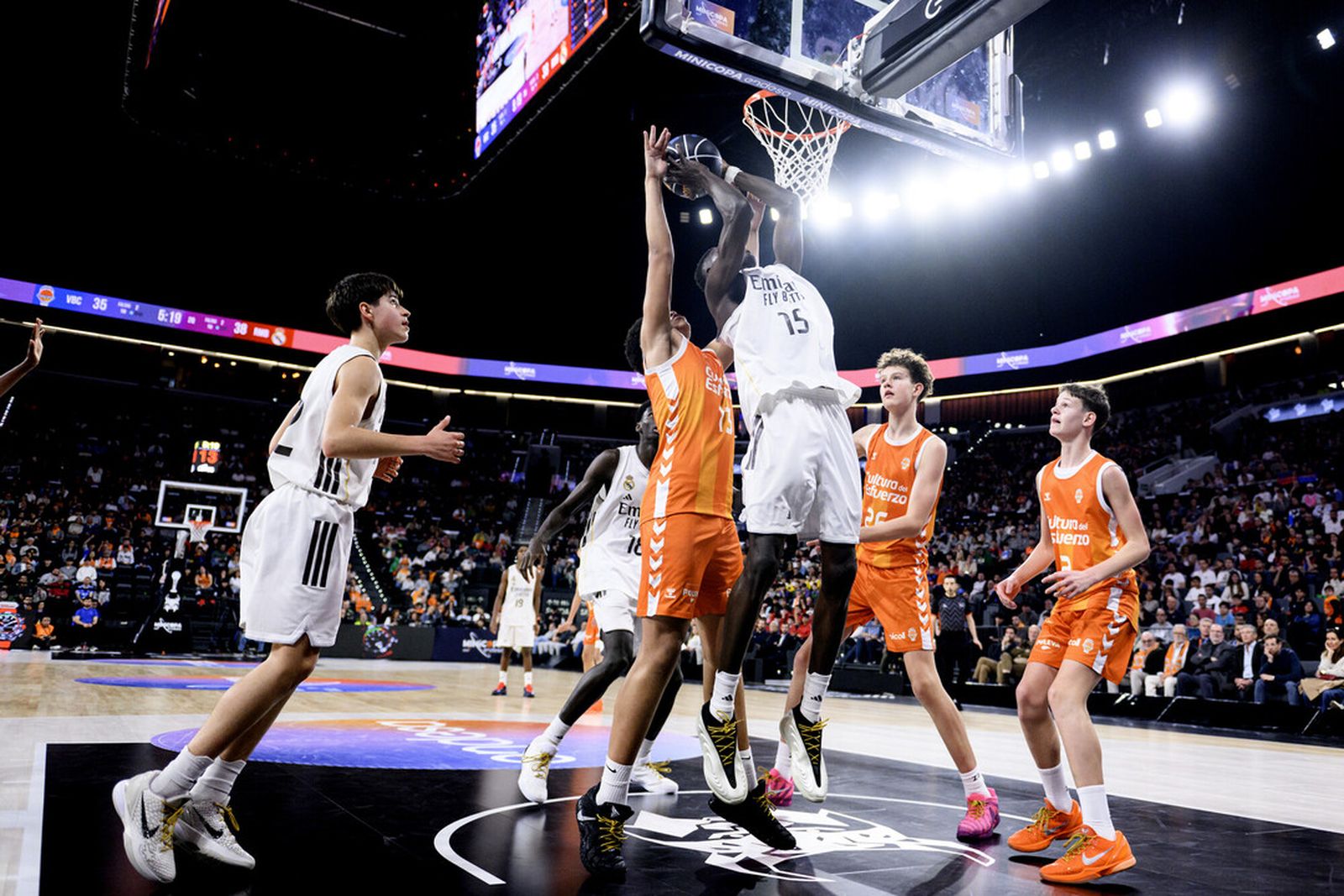 El Real Madrid, campeón de la Minicopa de Valencia