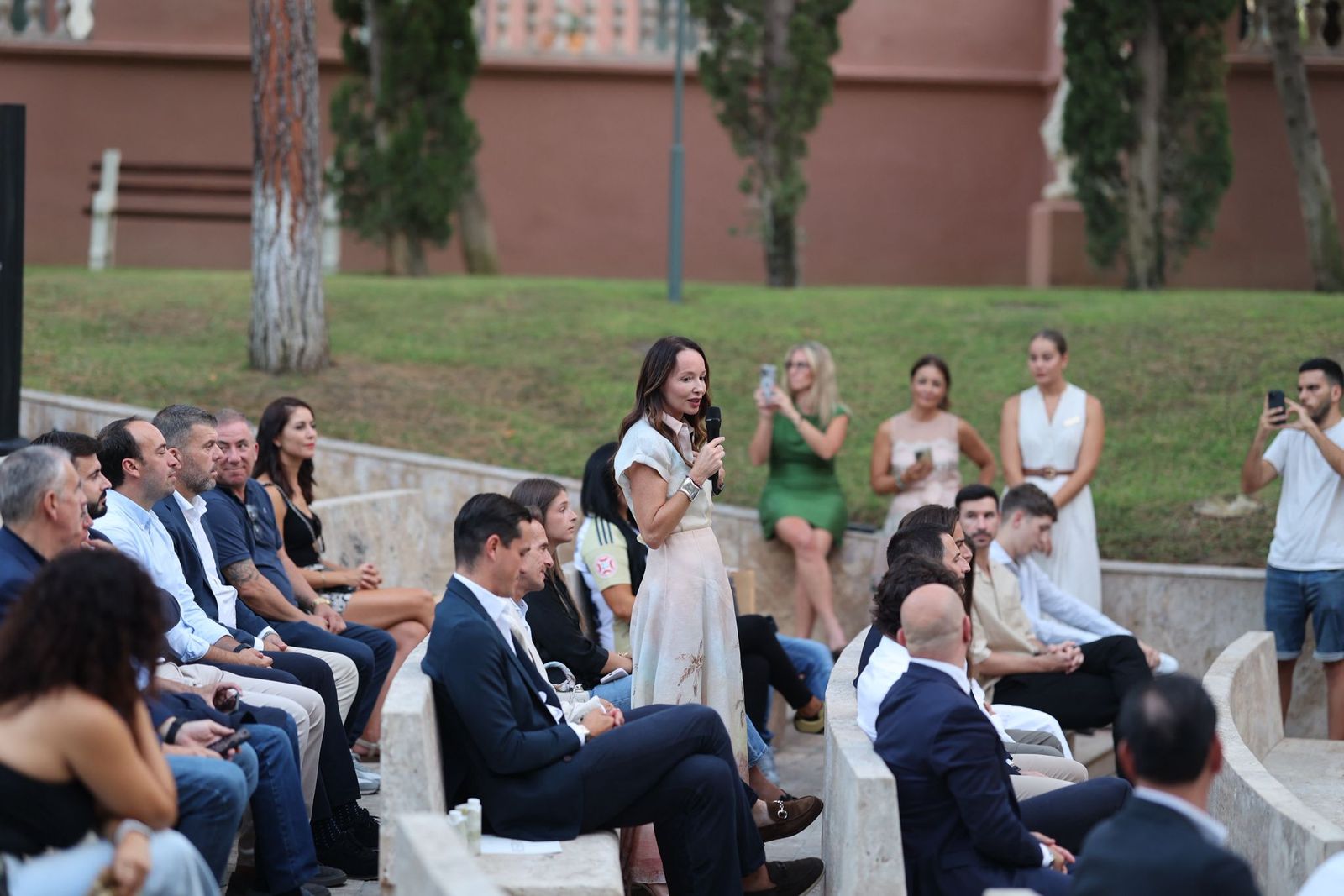 Así son las camisetas del Marbella FC 2025/2026