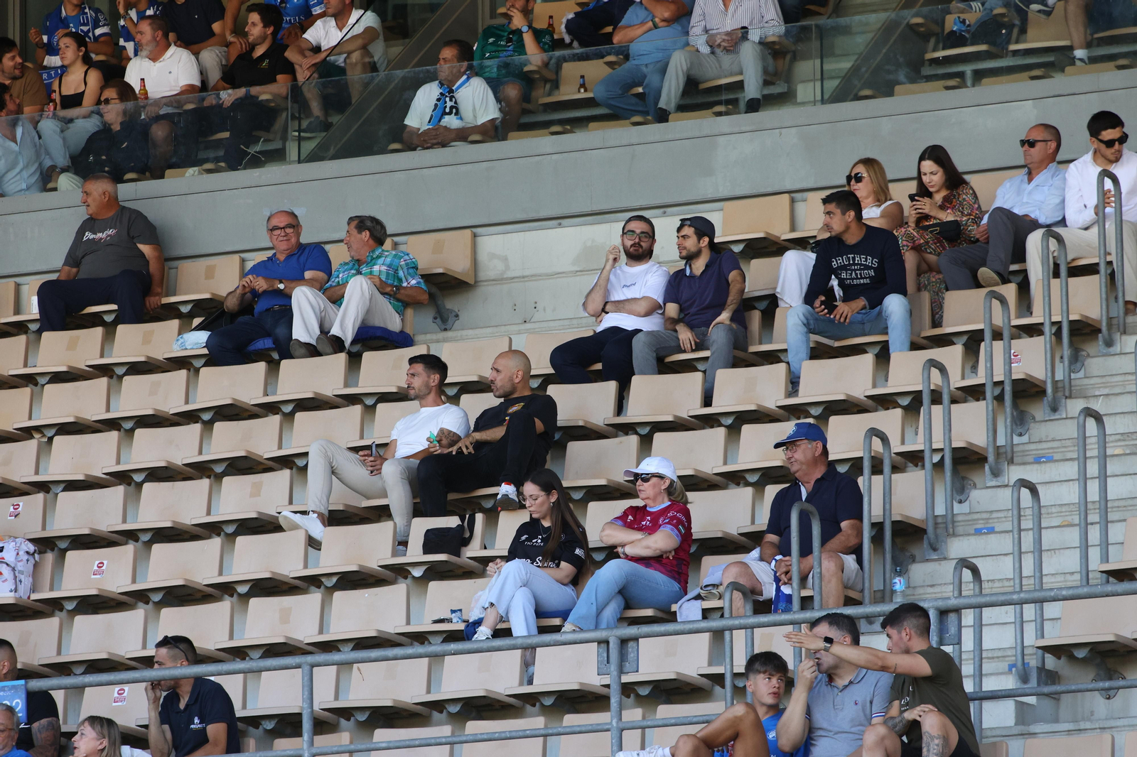 Búscate en el partido entre el Xerez DFC y Ceuta B en Chapín