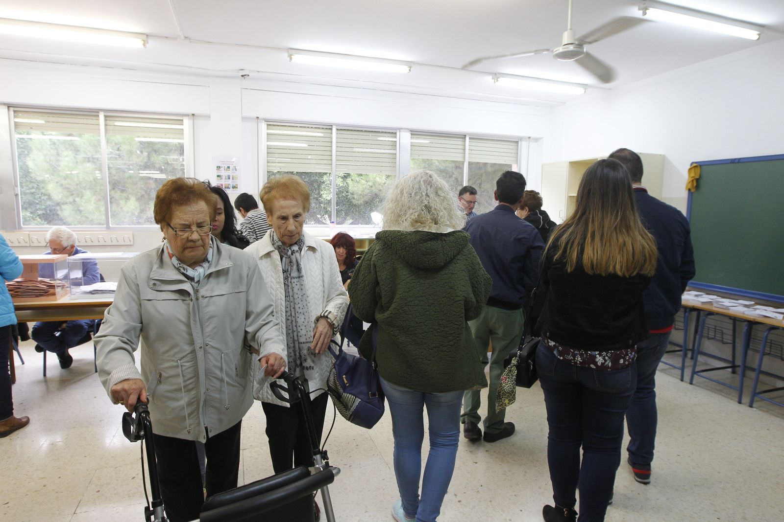 Así están votando los almerienses este 10N