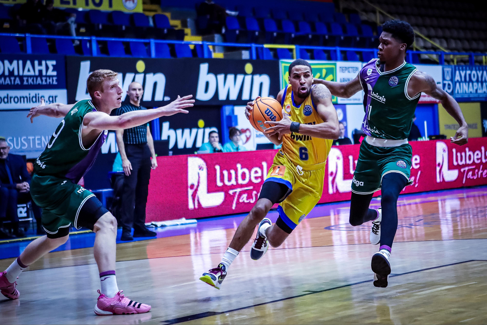 El Peristeri - Unicaja, en fotos