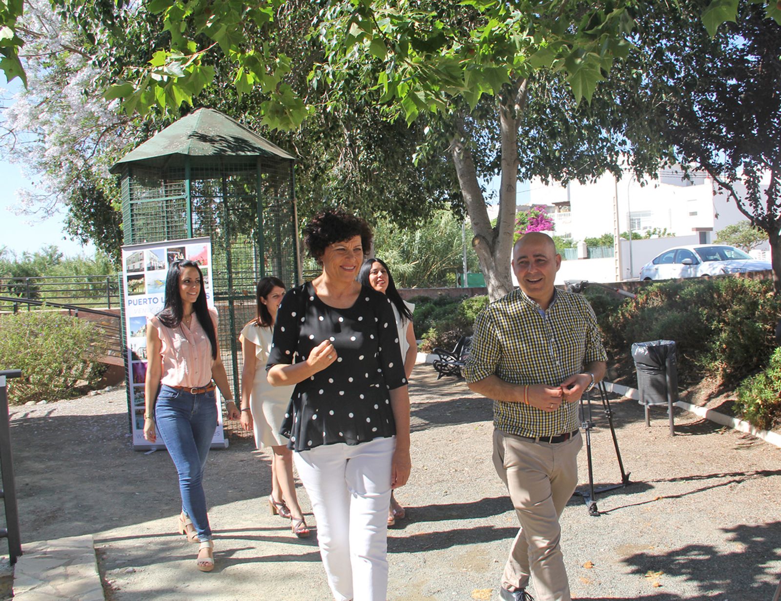 Autoridades de ambos municipios en la presentación del proyecto presentado.