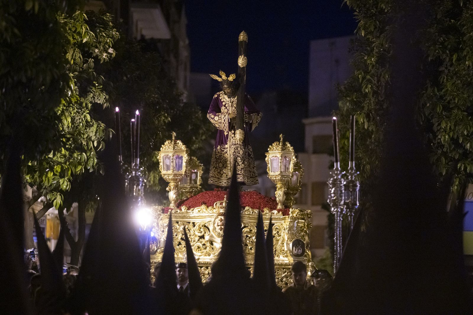 Martes Santo: Hermandad de Pasión de Huelva, en imágenes
