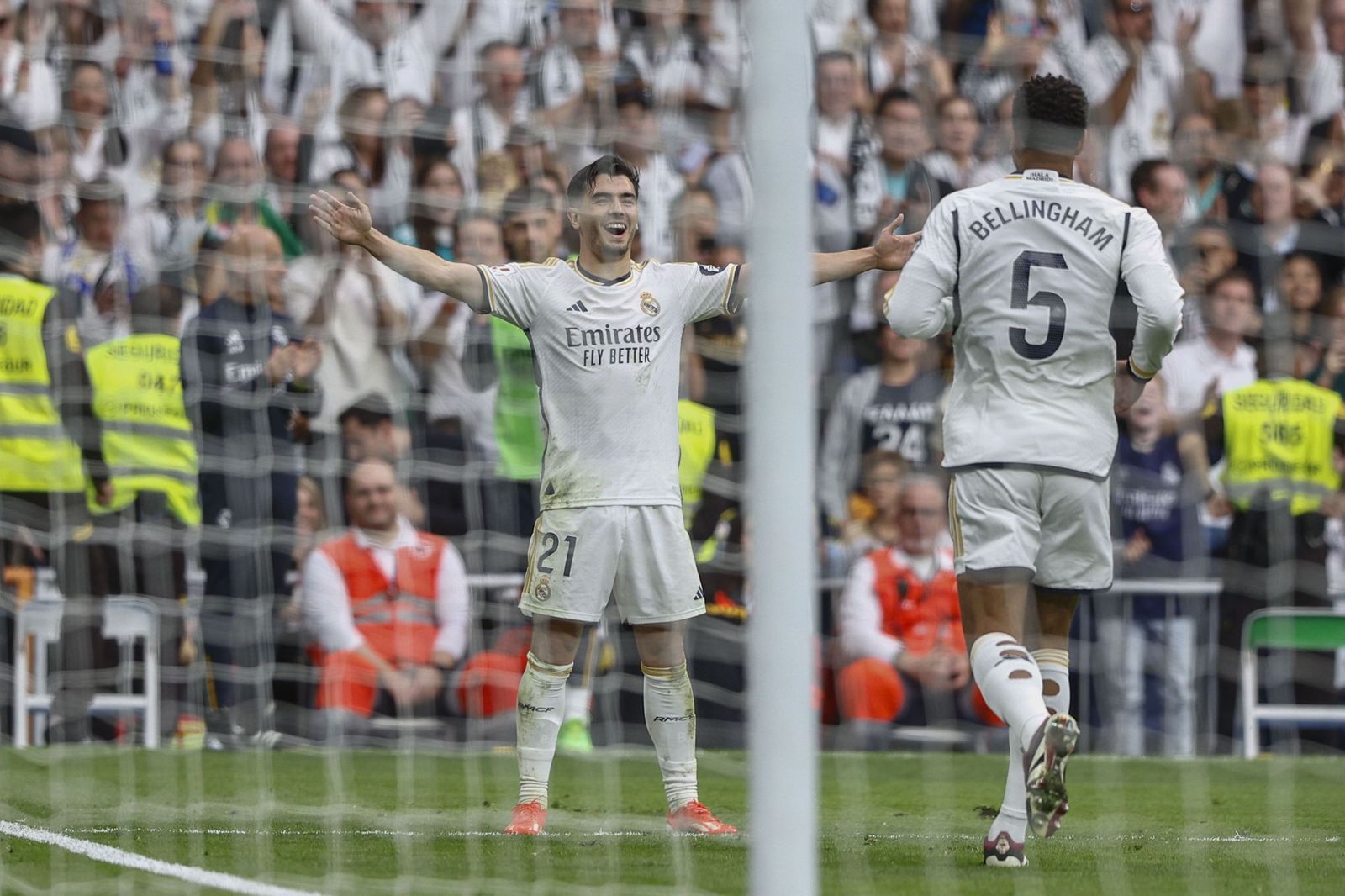 El espectacular gol de Brahim Díaz en el Real Madrid - Cádiz