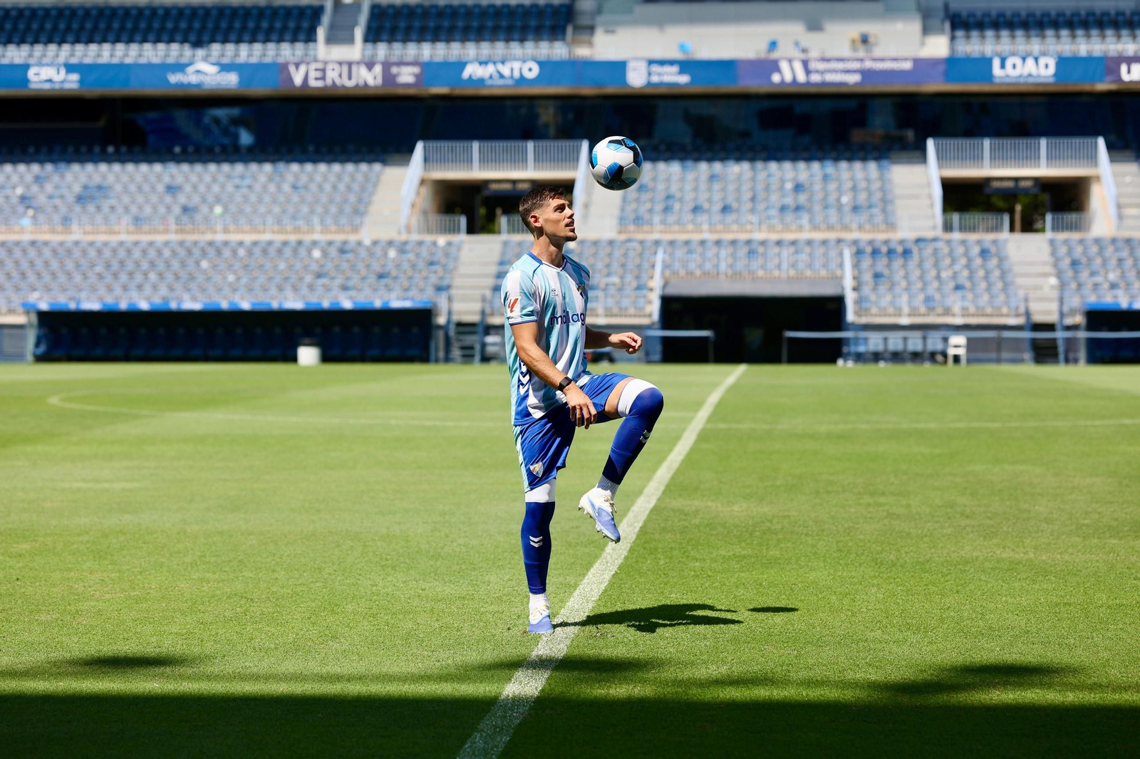 La presentación de Javi Montero como malaguista, en fotos