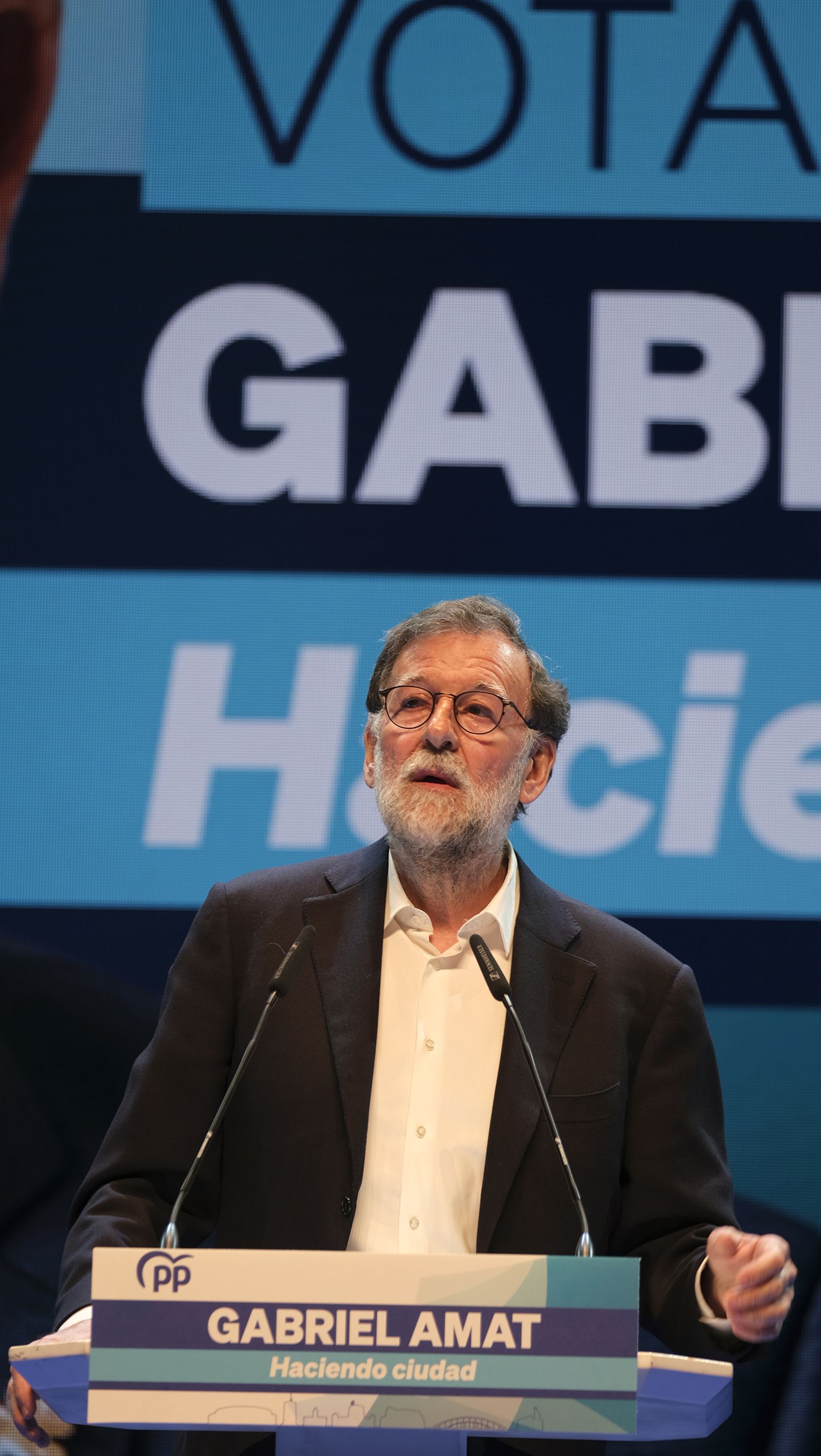 Imágenes de Rajoy apoyando la candidatura de Gabriel Amat a la Alcaldía de Roquetas de Mar