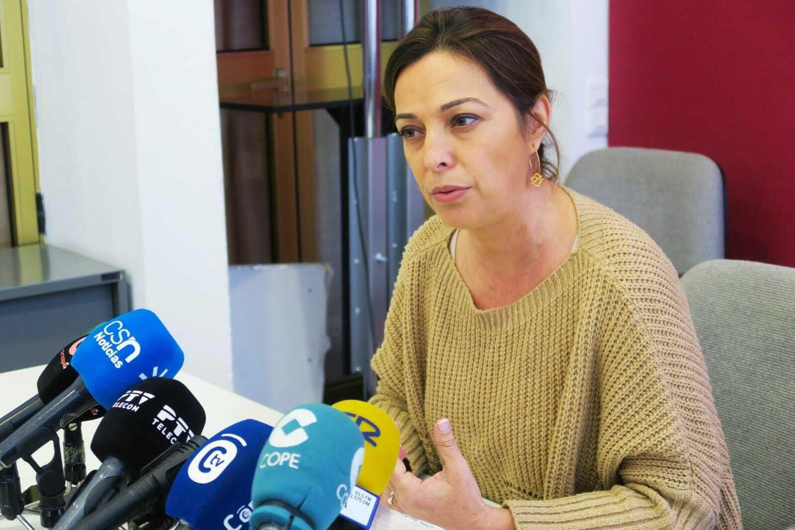 Isabel Ambrosio, durante la rueda de prensa en el Ayuntamiento.
