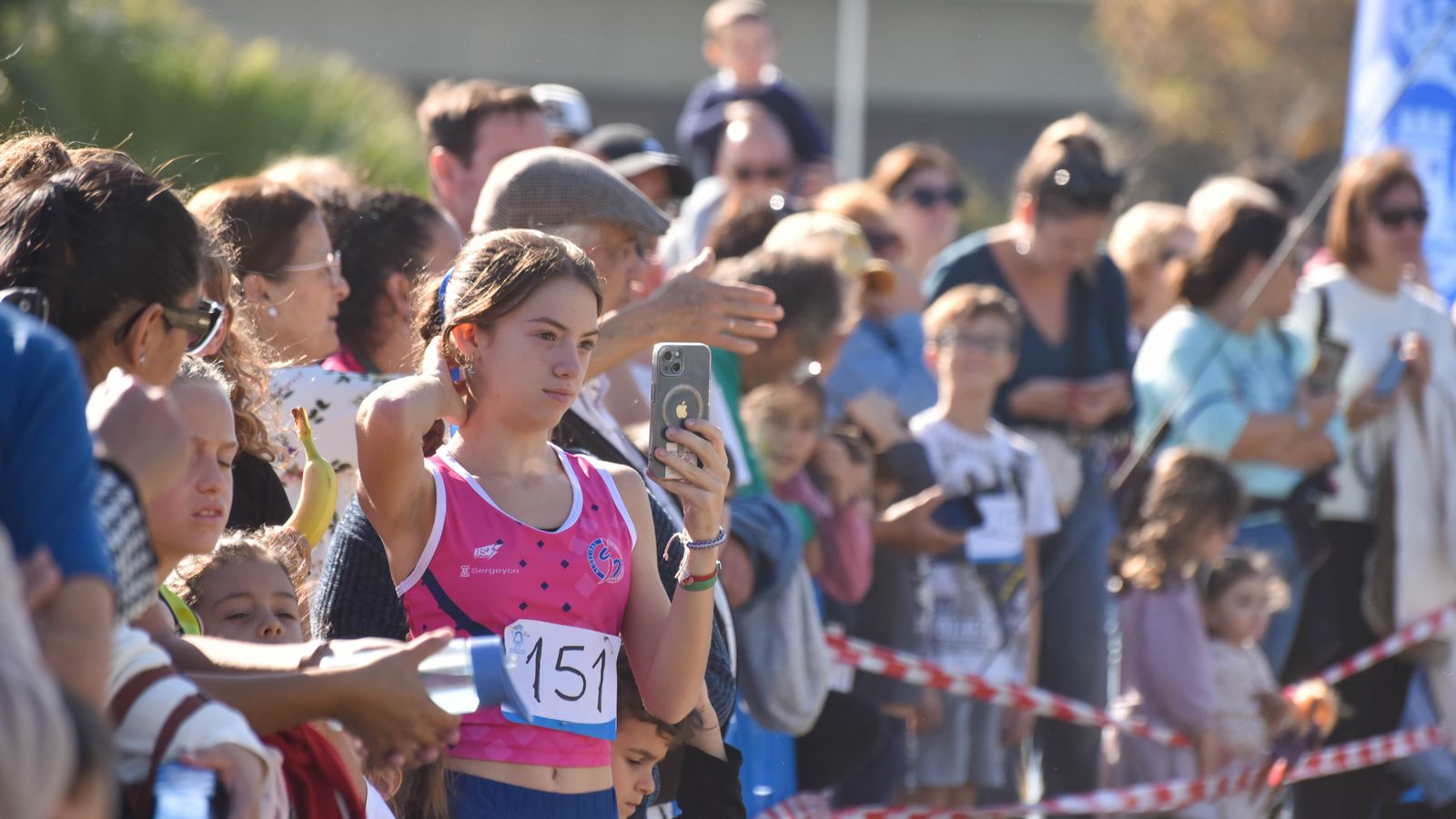 Las fotos del  V cross 'Con el Mar de Fondo' de los Juegos Municipales de atletismo de Algeciras