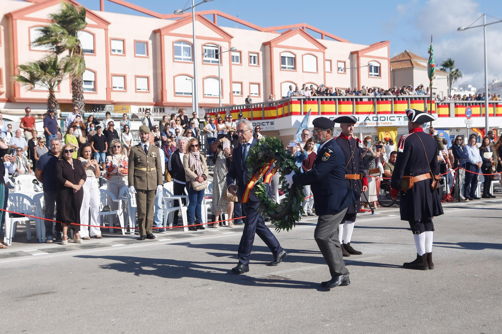 Las fotos de la jura de bandera civil en Tarifa