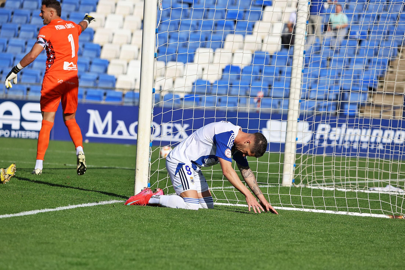 Las imágenes del encuentro entre el Recreativo de Huelva y el Ceuta
