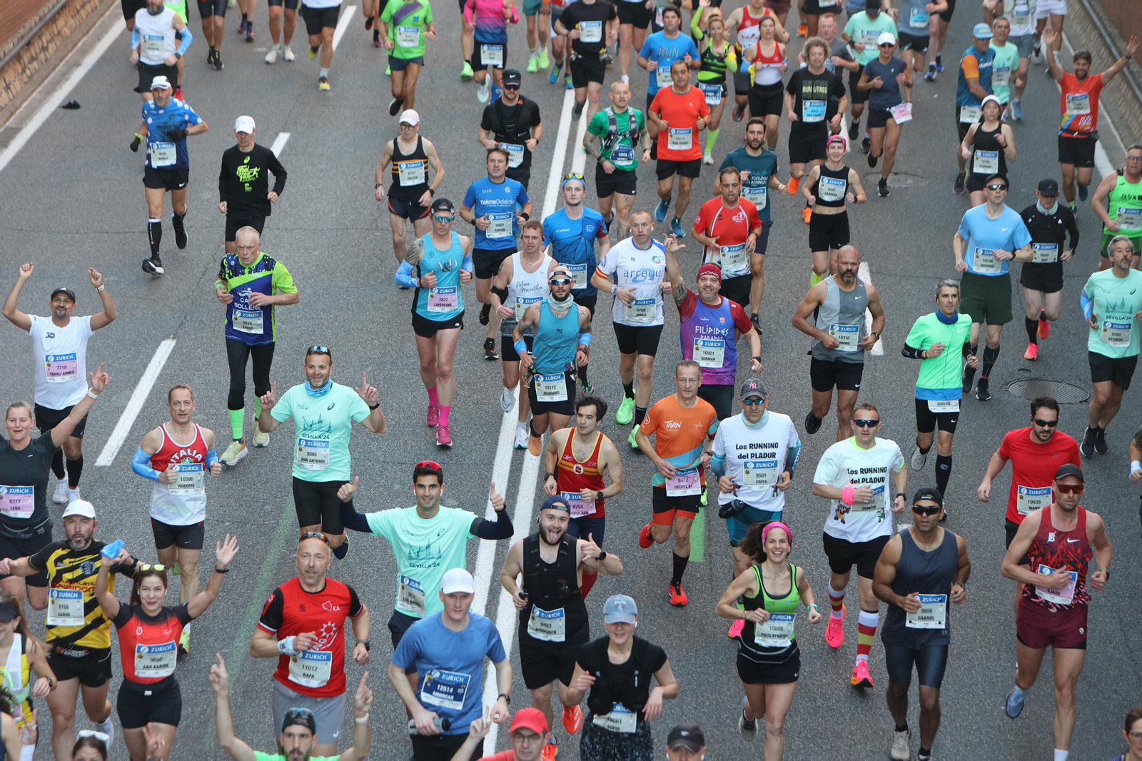 Búscate en la Zurich maratón de Sevilla