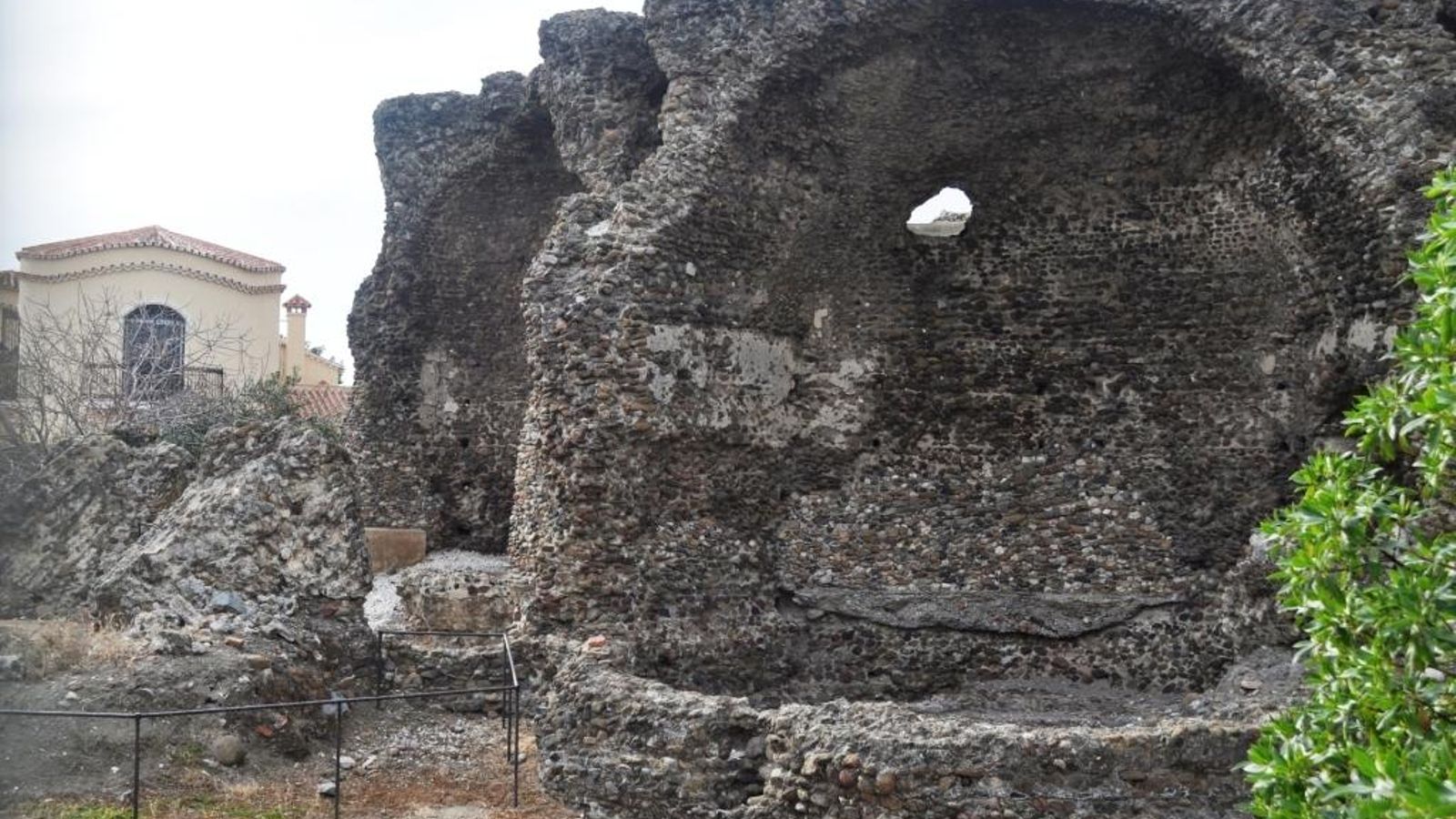 Las termas romanas de las Bóvedas.