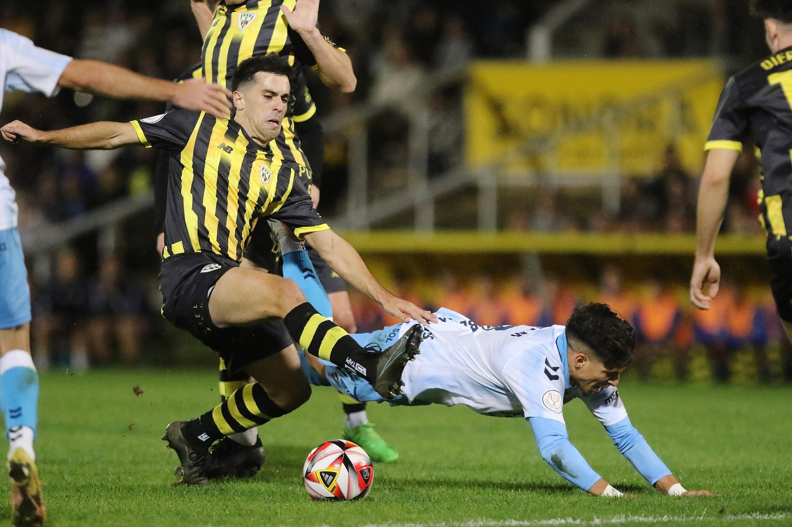 El Barakaldo-Málaga CF, en fotos