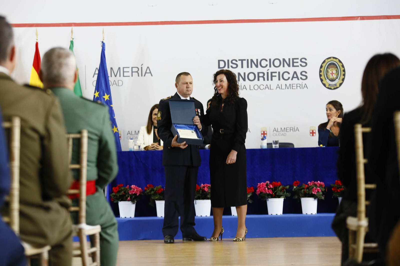 Las imágenes del acto institucional de la Policía Local de Almería con motivo de la festividad de su patrón, San Esteban