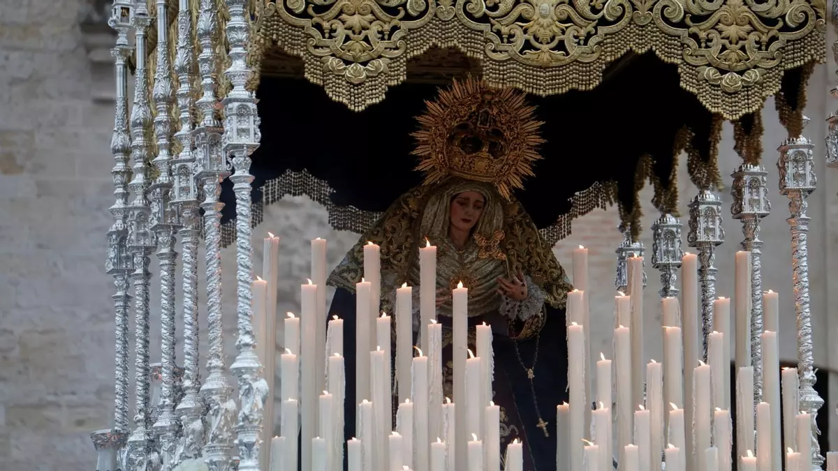Procesión Extraordinaria de la Virgen del Dulce Nombre de Córdoba en Octubre