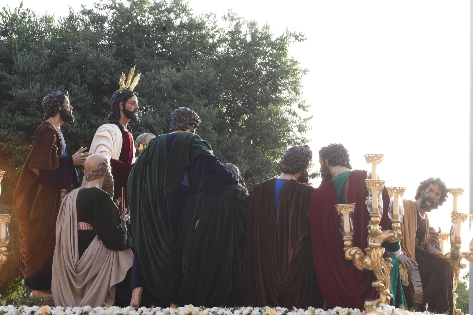 Traslado de la Sagrada Cena a la Catedral para su participación en el Corpus