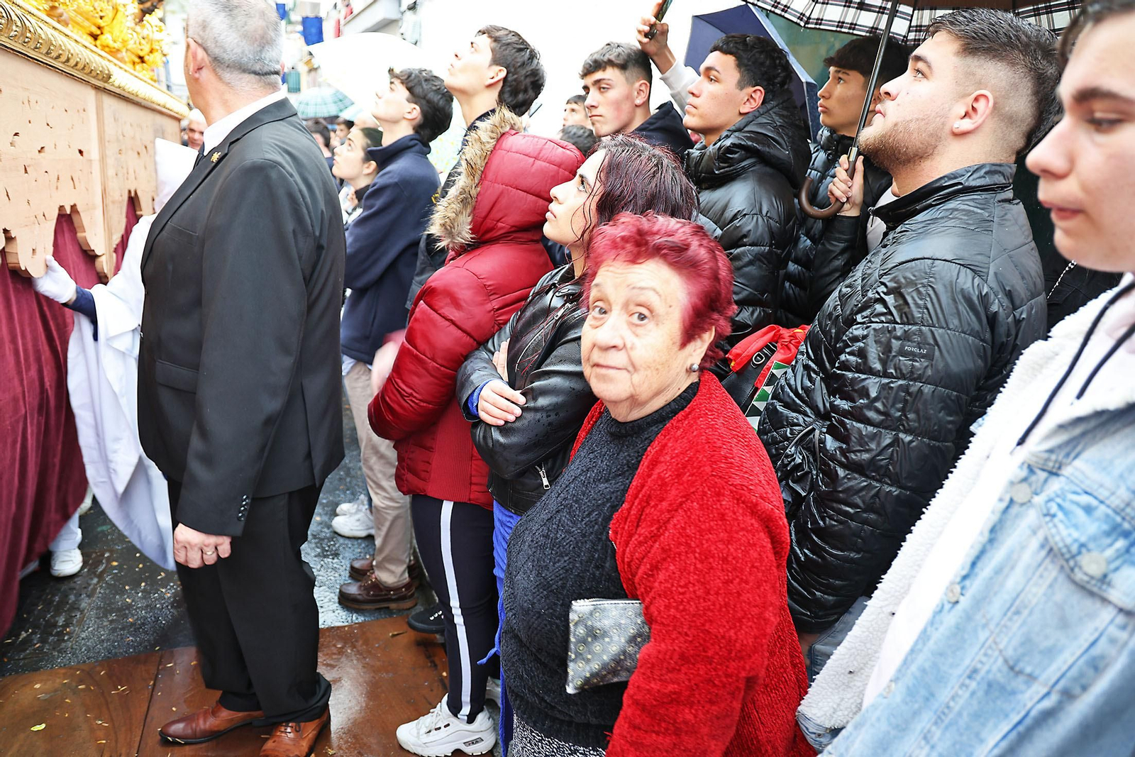 Las mejores imágenes del Martes Santo en Huelva: La Hermandad de La Lanzada