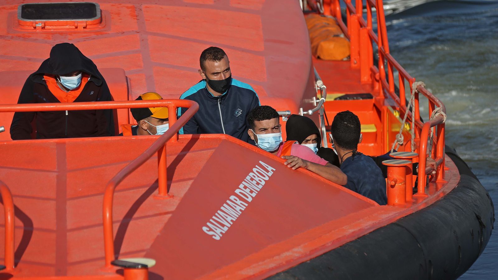 Retorno de la inmigración ilegal en el Estrecho