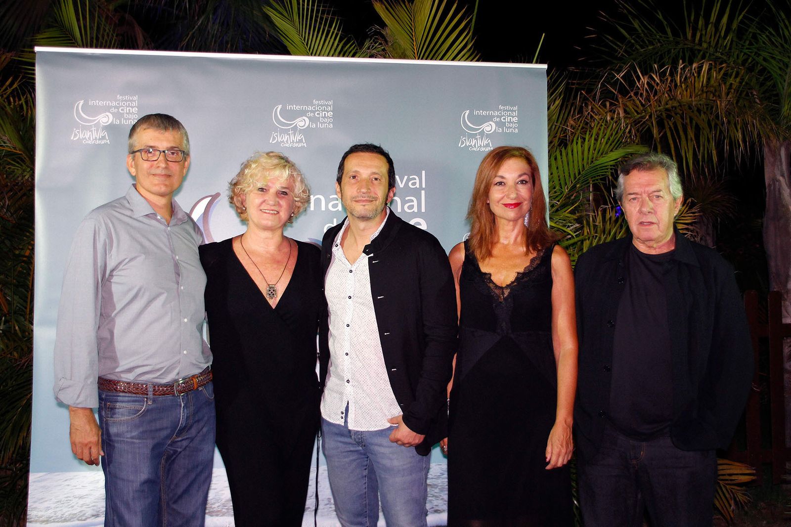 El jurado compuesto por Miguel Hermoso, Ana Wagener, Salvador Calvo, Mercedes Hoyos y José Antonio Navarro.