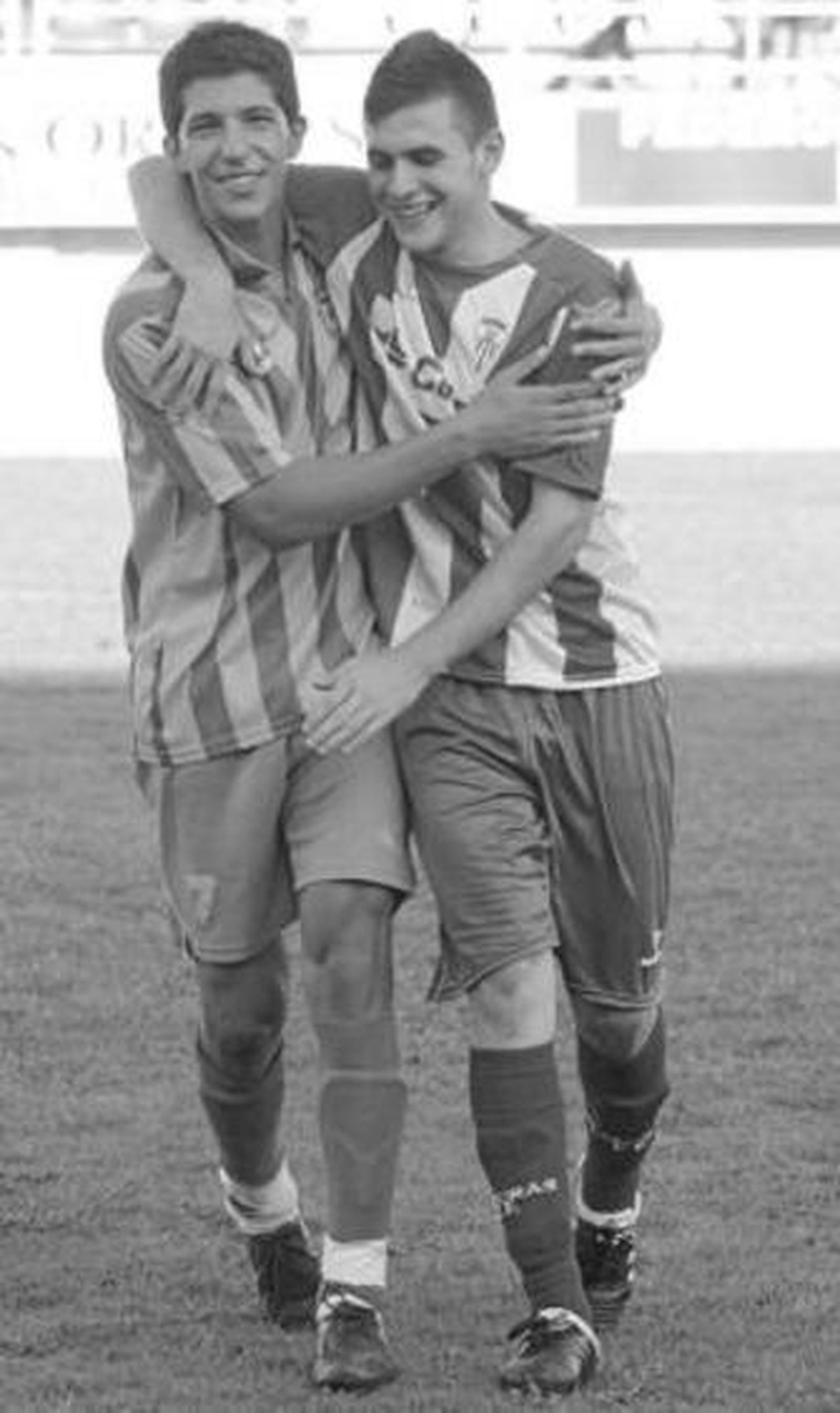 El barreño Álvaro (i.) y el algecireño Iván, en la primera vuelta.