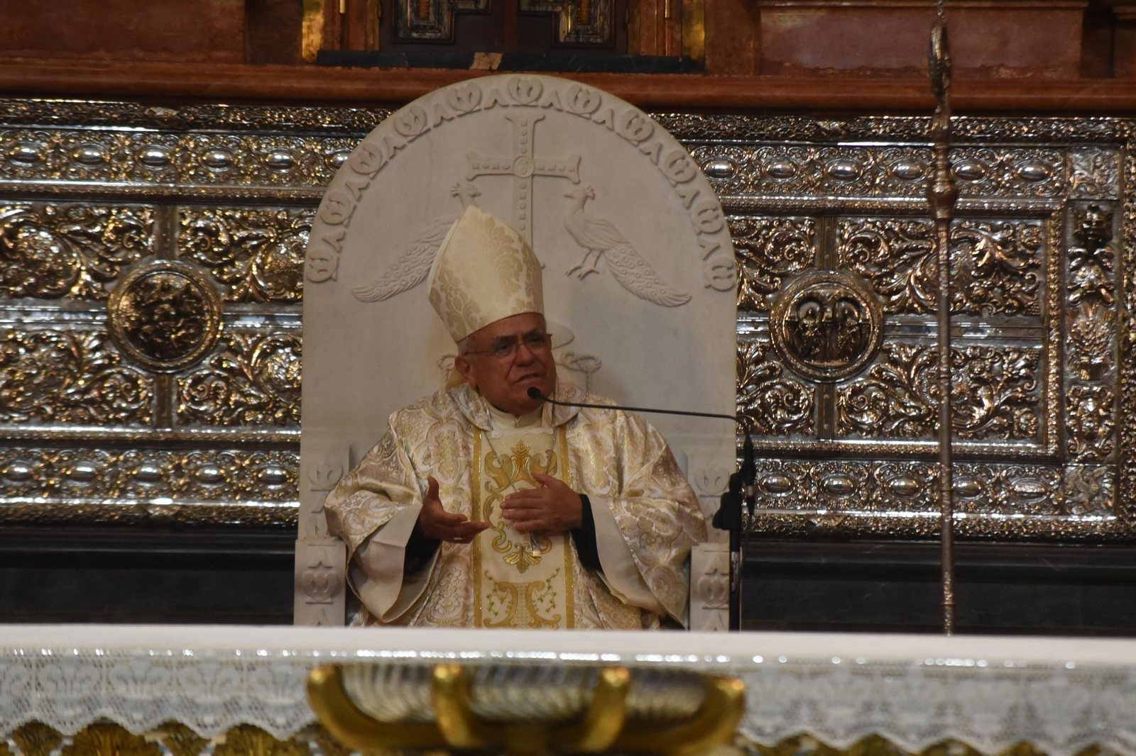 La misa en la Catedral de Córdoba por el eterno descanso del papa Francisco