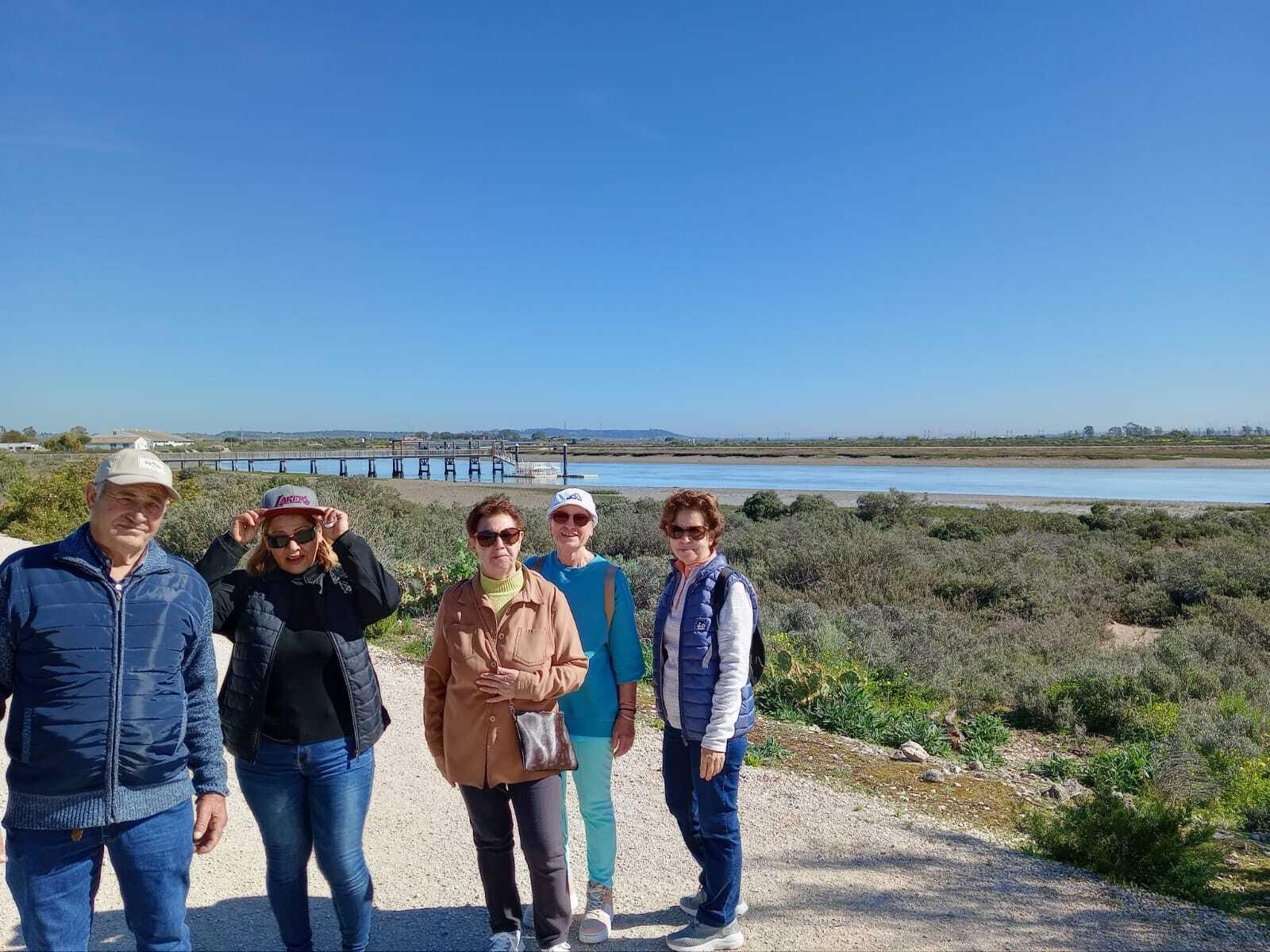 Una de las recientes caminatas de ‘Nuestros Mayores Activos’.