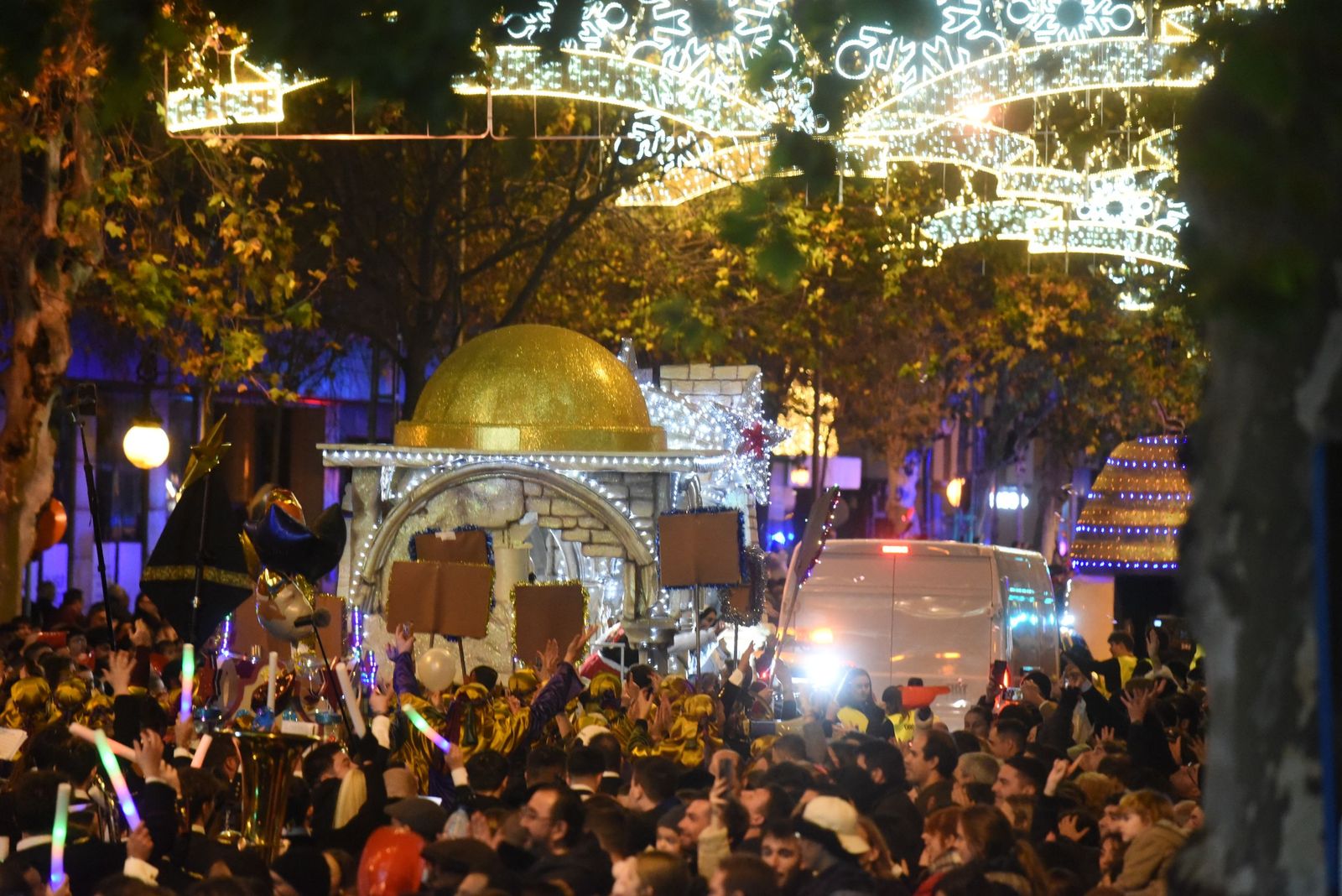 La ilusión se extiende por Córdoba en una mágica cabalgata de Reyes