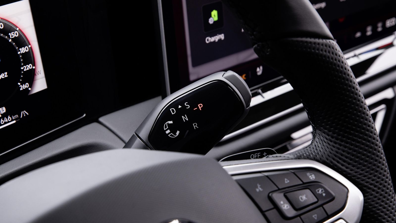 El cambio será automático y el mando de control pasará a estar junto al volante.